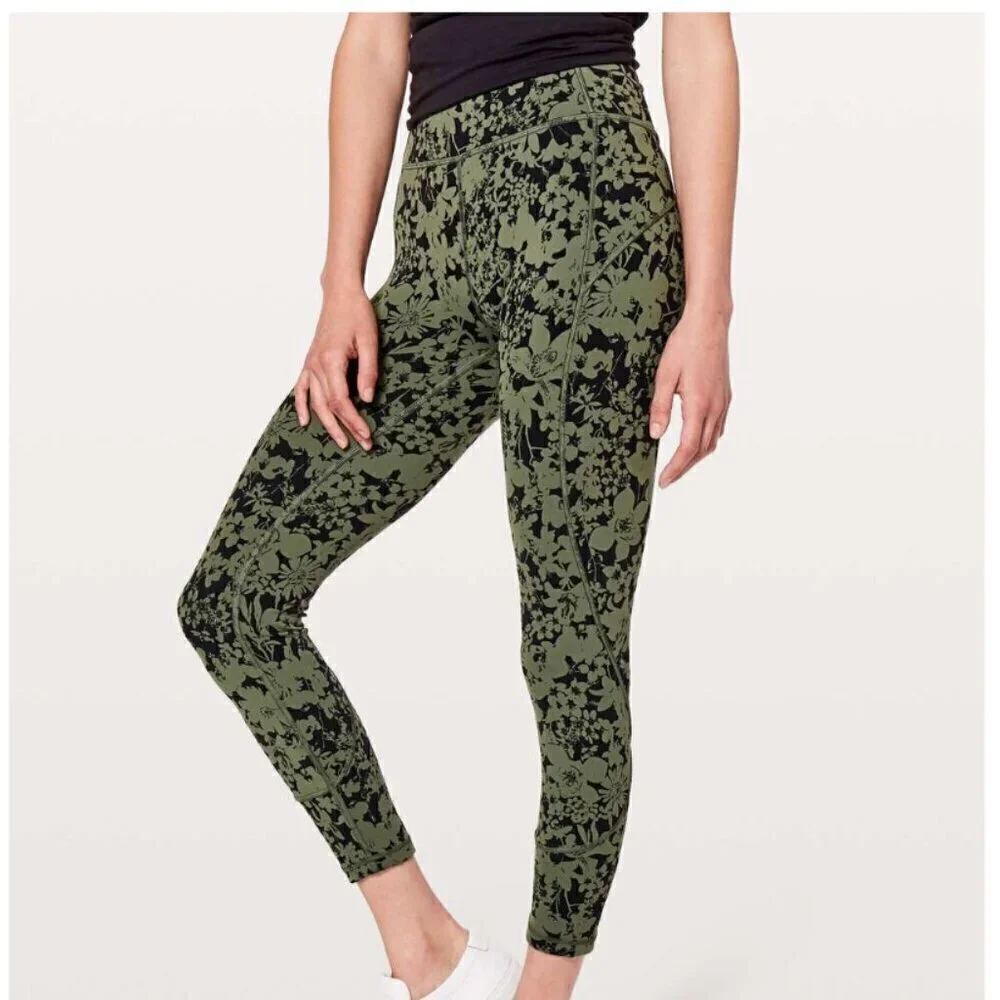 Lululemon In Movement 7/8 Tight *Everlux 25